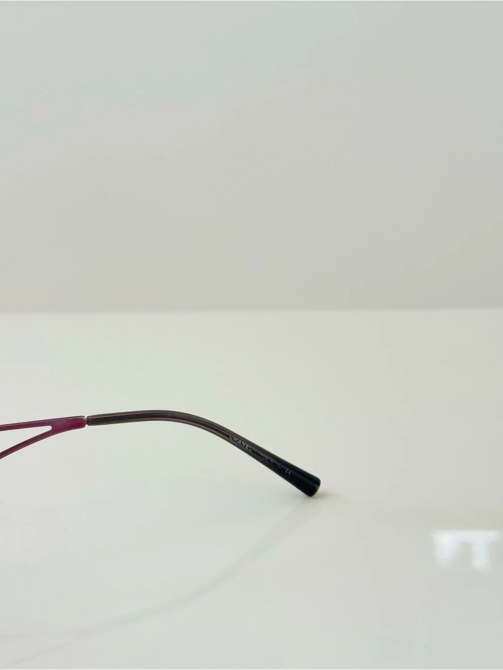 RARE 💫 VINTAGE Chanel Authentic purple CC crystal rimless sunglasses